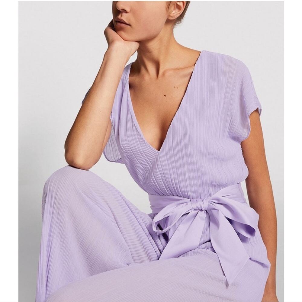 NWT Alice + Olivia Mitsue Gaucho Jumpsuit in Lavender Size 8 - Picture 4 of 16